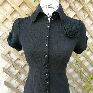 Bebe women's short sleeve buttom down blouse Sz M